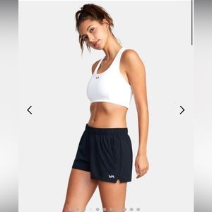 RVCA Yogger stretch short